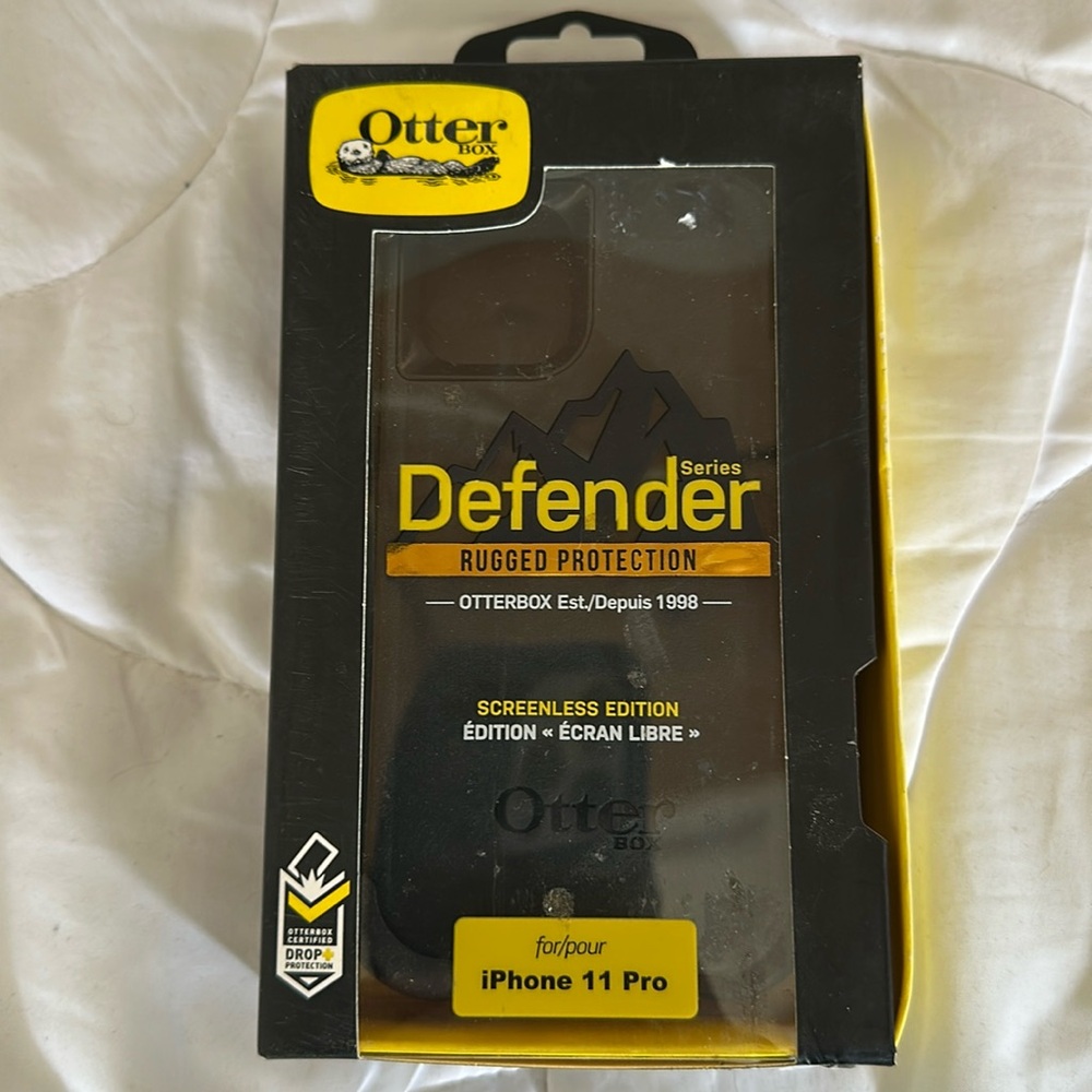 OtterBox defender iPhone 11 Pro.